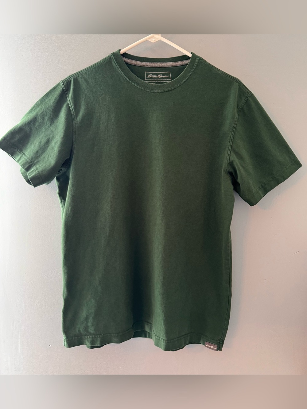Eddie Bauer Legendwash Short Sleeve T-Shirt Hunter Green Men’s Medium Cotton